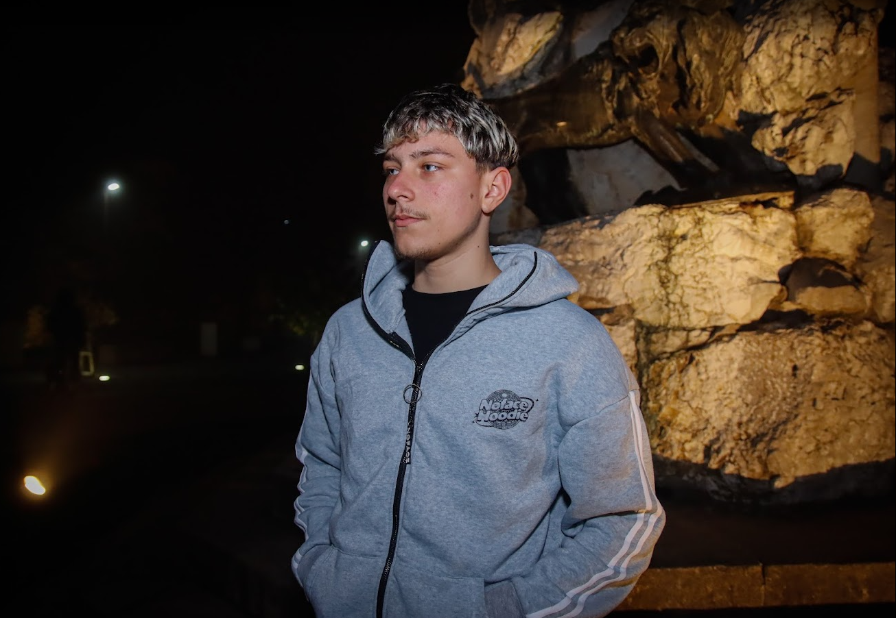 NOFACE Zipped Hoodie